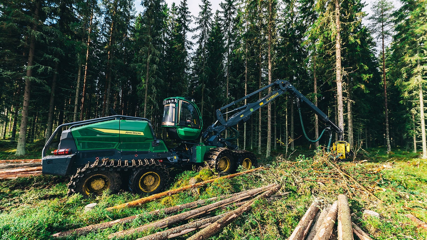 Harvesters1270H mežā