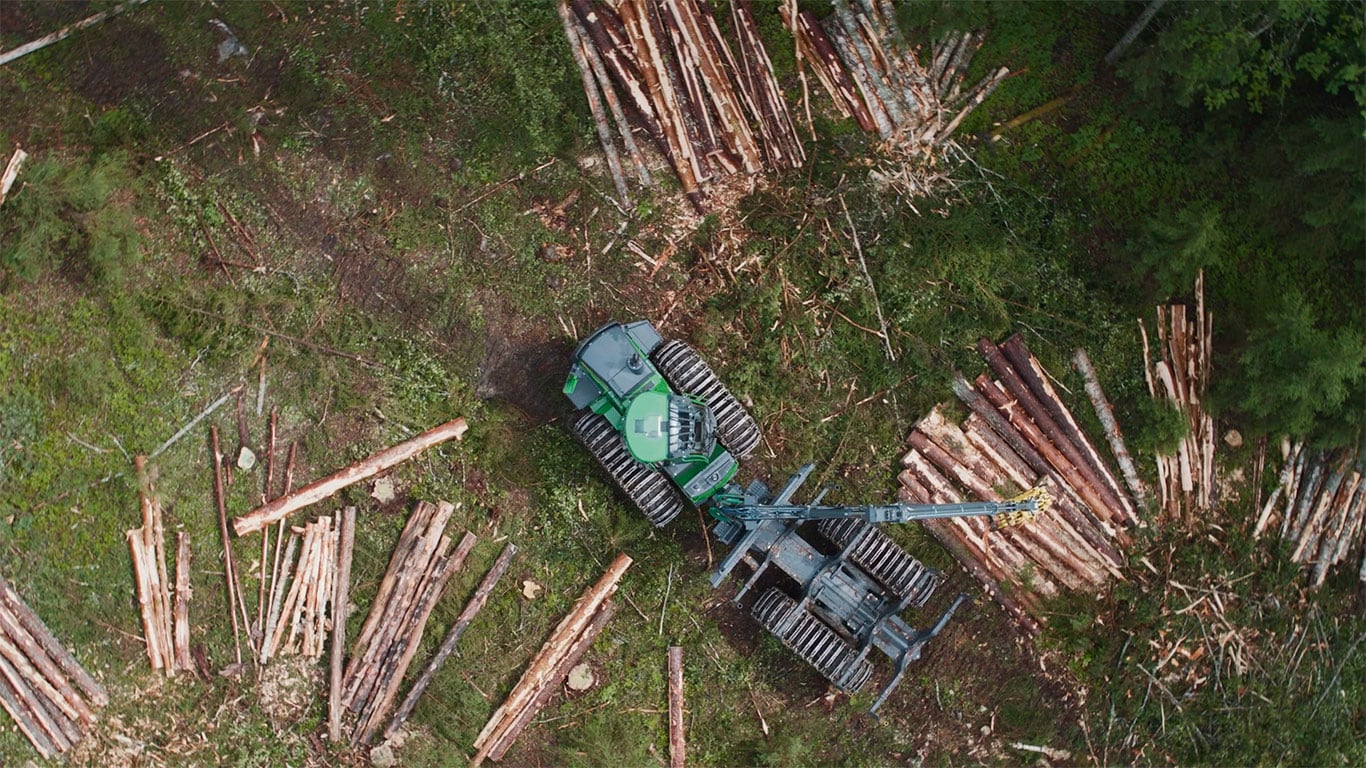 John Deere rotējoša un izlīdzinoša kabīne