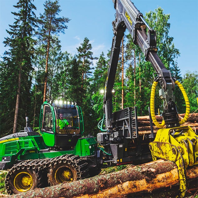 John Deere bez jumta kabīne