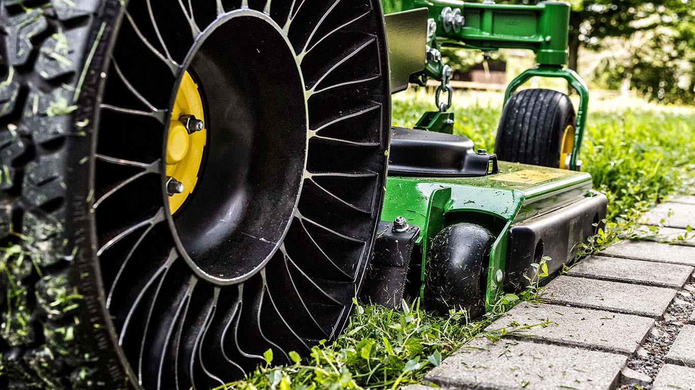 Michelin x Tweel Turf Airless radiālās riepas (papildaprīkojums)