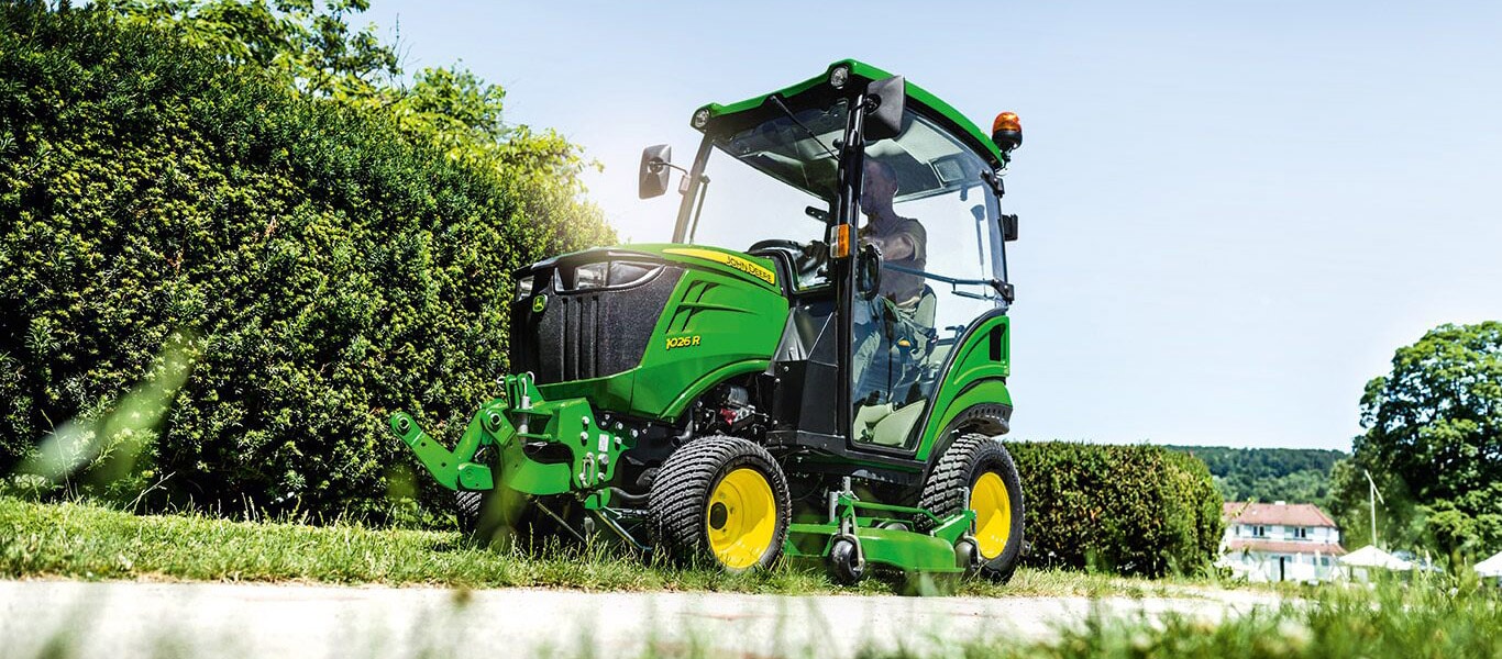 1 Series, 1026R, Compact Utility Tractors