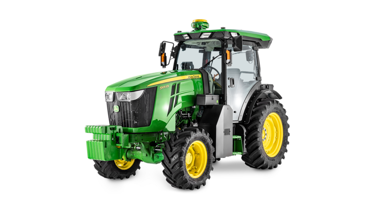 John Deere 5105EN traktors ar kabīni, zaļu virsbūvi un dzelteniem riteņiem, parādīts leņķī no priekšpuses.